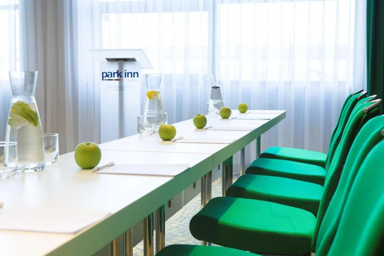 Park Inn By Radisson Схипхол 3*,